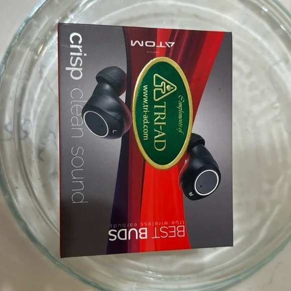 Atom crisp clean sound earbuds New - Picture 1 of 6